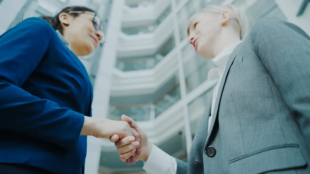 智慧社区建设中的智能家居系统集成与应用实践